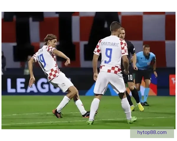 佛罗伦萨联赛保级重压之下杯赛迎战科莫战意几何解析前景与取舍态度